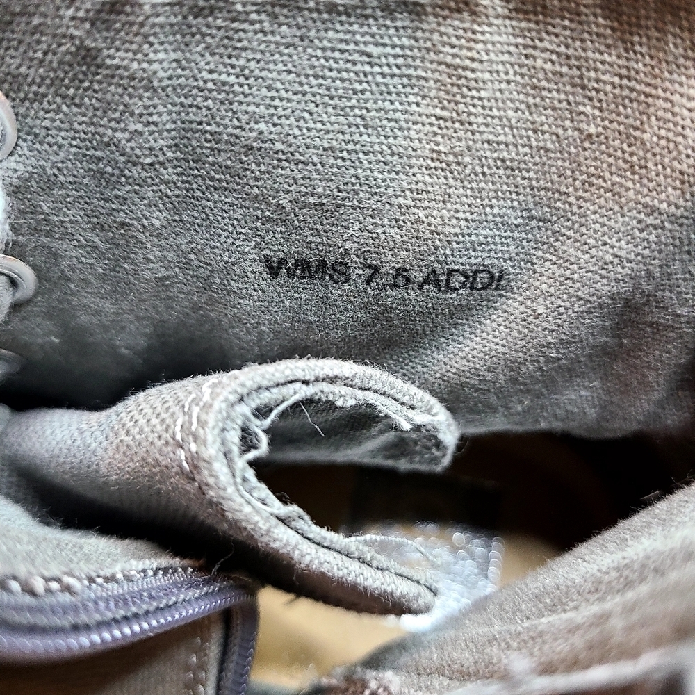 Dolce Vita Womens Sneaker - Picture 5 of 6